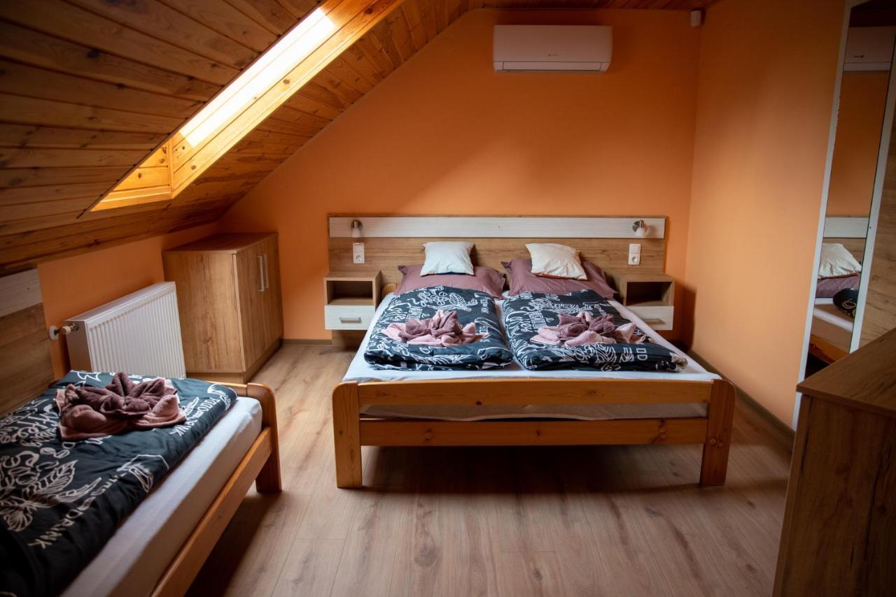 Benige Vendeghaz Hotel Demjen Luaran gambar
