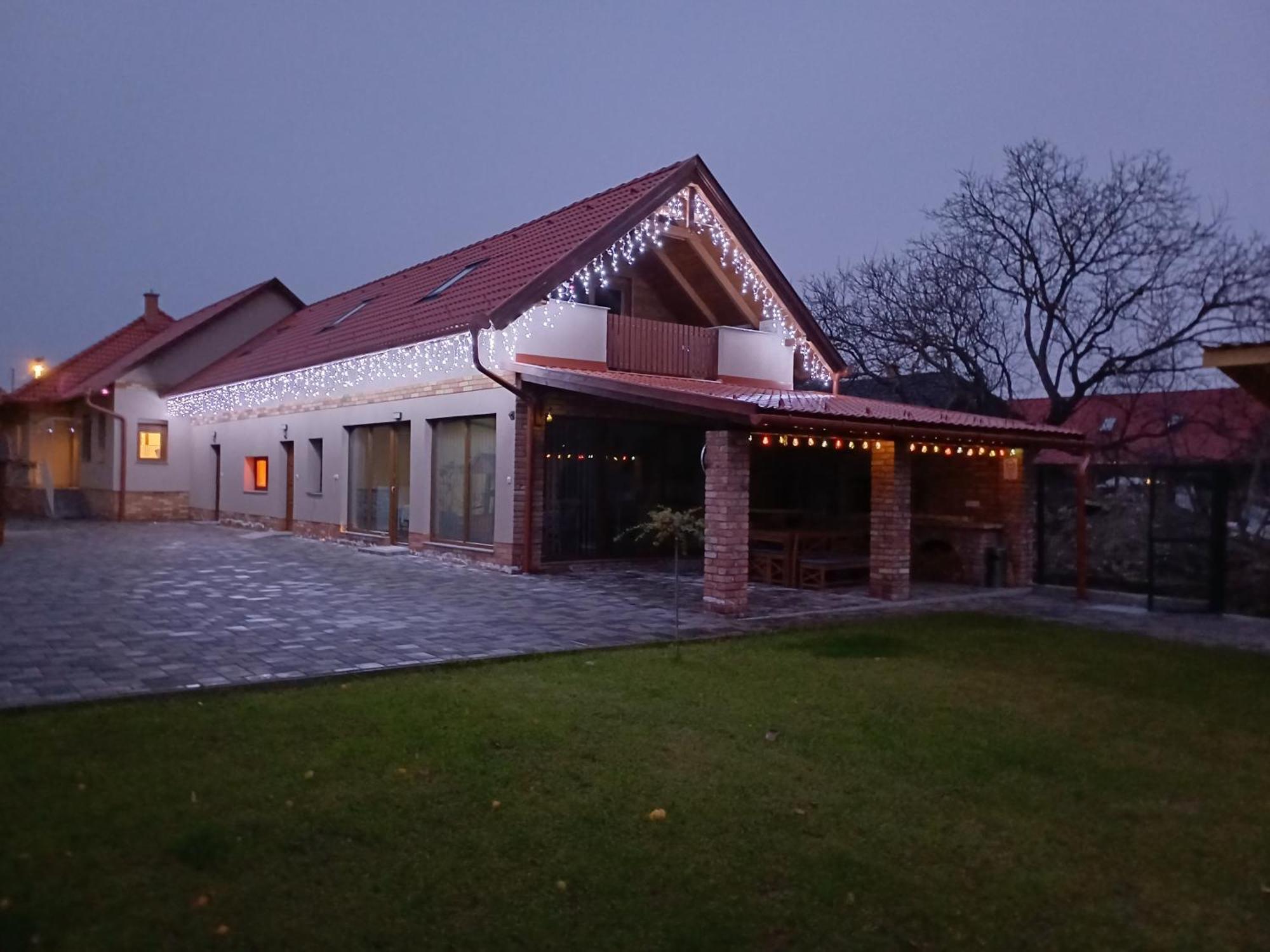 Benige Vendeghaz Hotel Demjen Luaran gambar