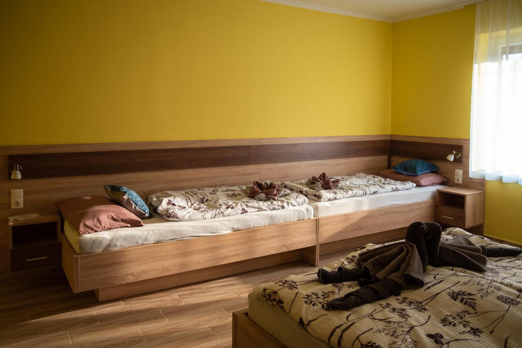 Benige Vendeghaz Hotel Demjen Luaran gambar